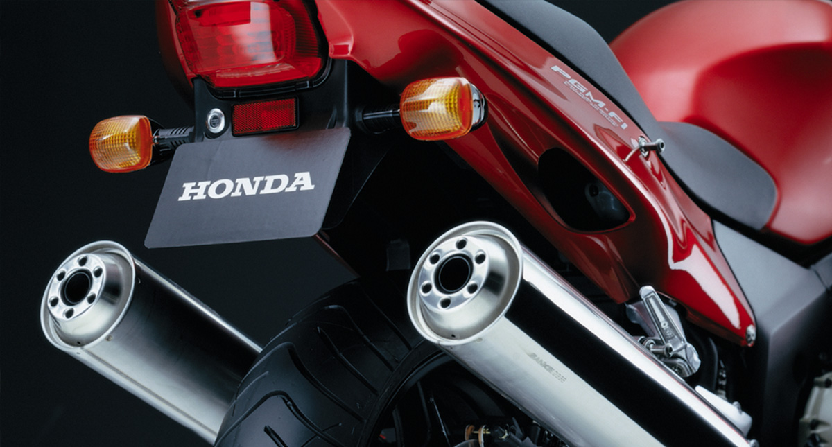 Honda CBR 1100XX Super Blackbird: a real “Top Gun” dos anos 1990